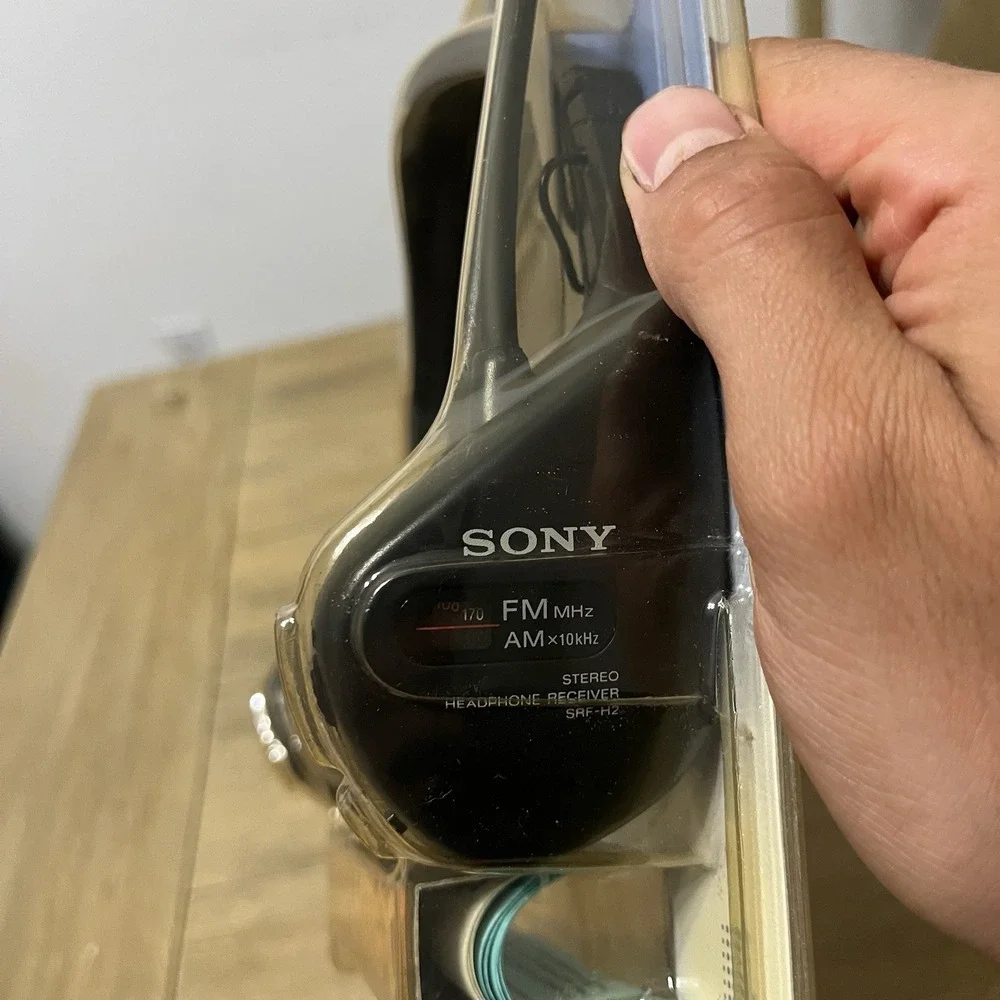 Sony Walkman FM/AM Adjustable Double Headband SRF-H2 Headphones NOS